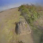 Übertragenes Bild einer Drohne kurz vor dem Einschlag. Der Krieg zwischen Russland und der Ukraine hat das gläserne Gefechtsfeld, aber auch die tatsächliche Erfassung der Verluste, zum ersten Mal in großem Umfang eingeführt.