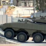 Israels Eitan bekam die 30-mm-Kanone.