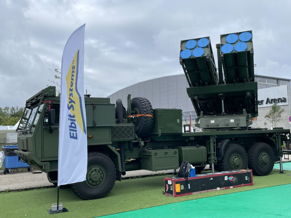 Der Mehrfachraketenwerfer PULS von Elbit Systems auf den DALO Industry Days bei Kopenhagen.