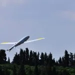 UAVs wie die Elbit SkyLark werden vom Artilleriekorps der IDF betrieben und bieten einer Vielzahl von Bodenformationen wichtige Feuerunterstützung und Überwachung. Das Kommando der Bodentruppen drängt auf eine autonome UAV-Luftwaffeneinheit.