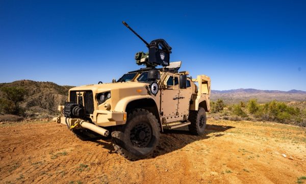 EOS Slinger Remote Weapon System auf einem JLTV während der Northrop Grumman Bushmaster Users Conference 2025. (Foto: EOS)