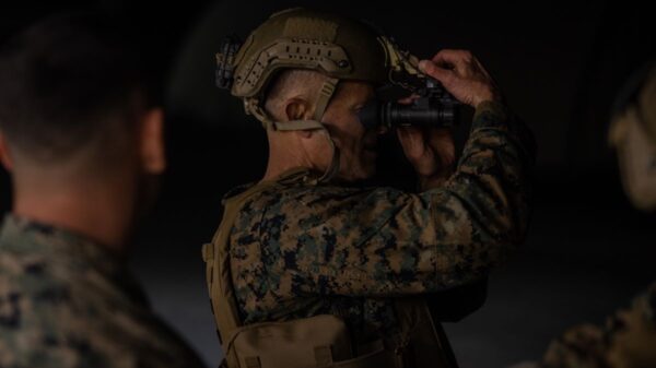 Das U.S. Marine Corps ruft weitere Squad Binocular Night Vision Goggle (SBNVG)-Systeme des Herstellers Elbit Systems of America ab.