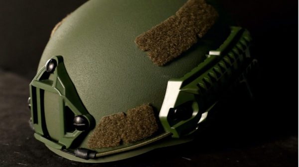 Der ultraleichte Gefechtshelm Omega Core von Mehler.