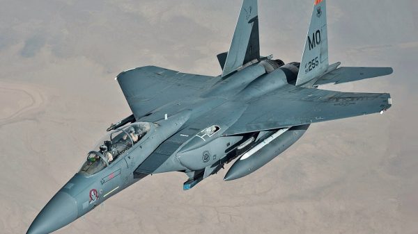 Der Bericht eines über dem Iran abgeschossenen F-15-Piloten der US-Luftwaffe gibt weiterhin Rätsel auf.