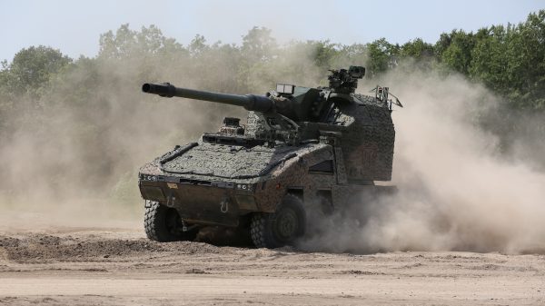 Die Radhaubitze RCH 155 von KNDS.
