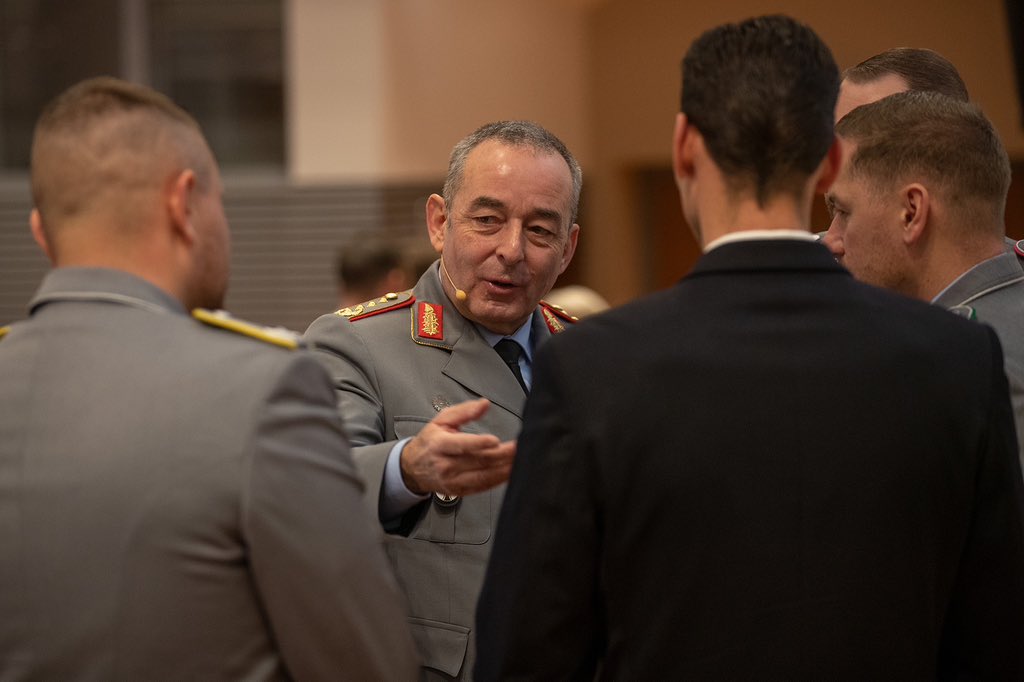 Anfang Dezember war der Generalinspekteur bei der Führungsakademie, um sich Vorschläge für eine künftige Militärstrategie anzuhören.