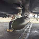 Die GBU-72 ist eine Bunkerbrecher-Munition, die für tief vergrabene Ziele entwickelt wurde.