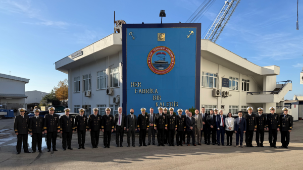 Im Rahmen einer feierlichen Zeremonie hat TKMS das zweite von insgesamt sechs vertraglich vereinbarten U-Booten der HDW-Class NTSP übergeben.