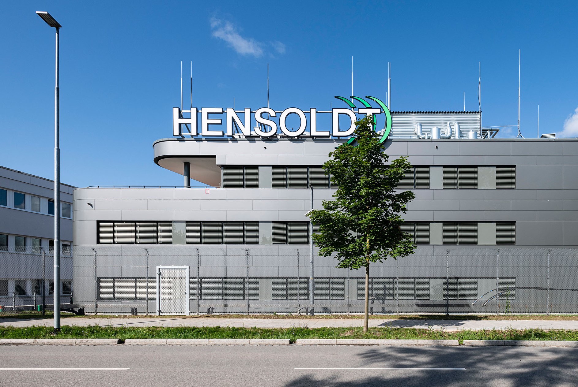 HENSOLDT ist auch in den ersten neun Monaten 2025 weiterhin auf Wachstumskurs.