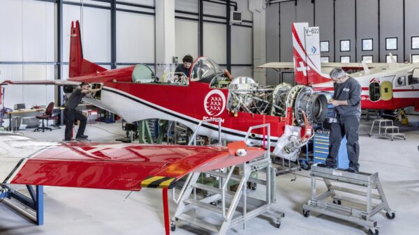 PC-7 WEPC-7-WE: Halbzeit bei der Flottenumrüstung. Blick in den Hangar.
