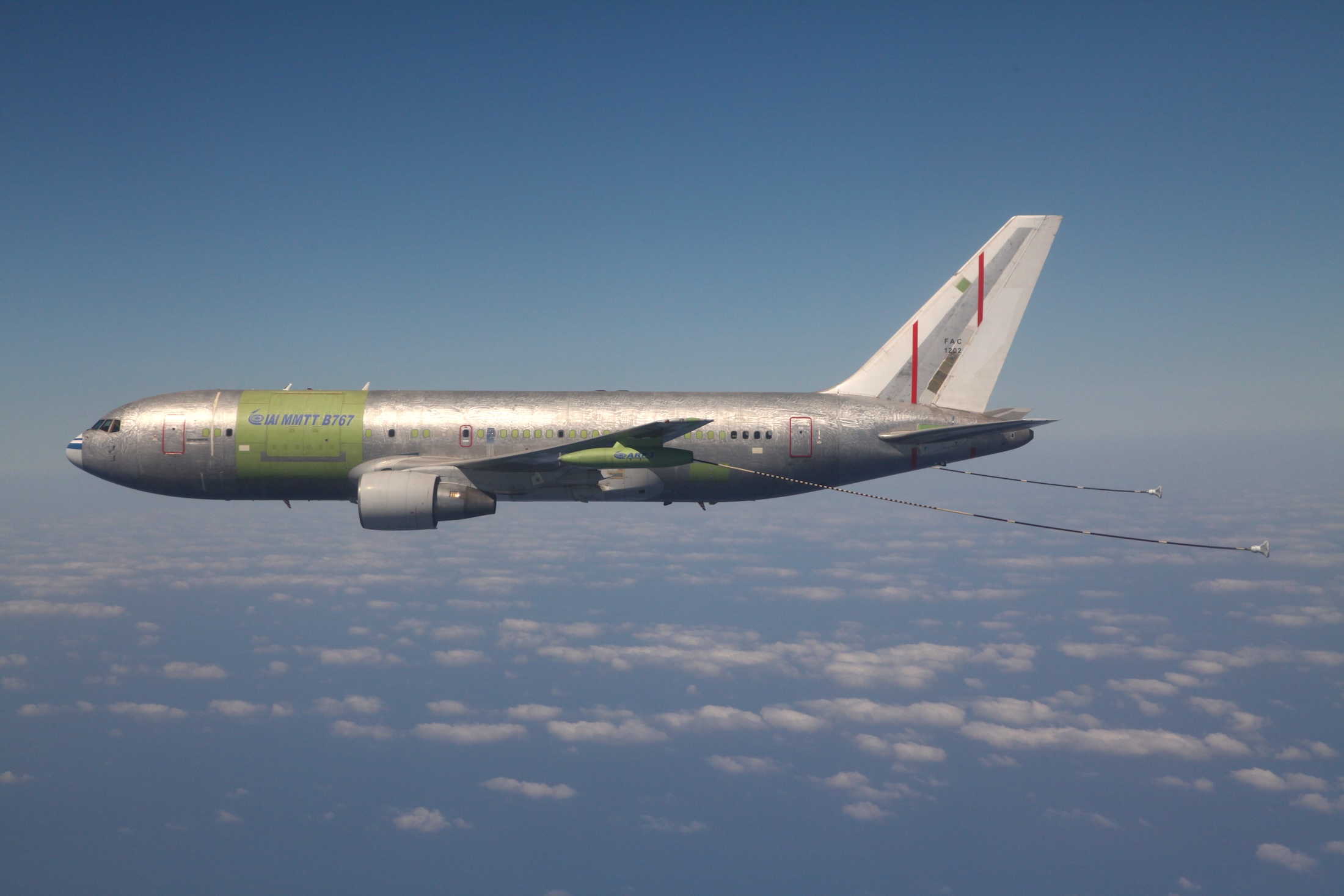 Der IAI 767 Multi Mission Tanker Transport basiert aus einer Boeing 767-300ER und versucht nun als günstige Alternative in den Markt der Flugzeuge für die Luftbetankung einzusteigen.