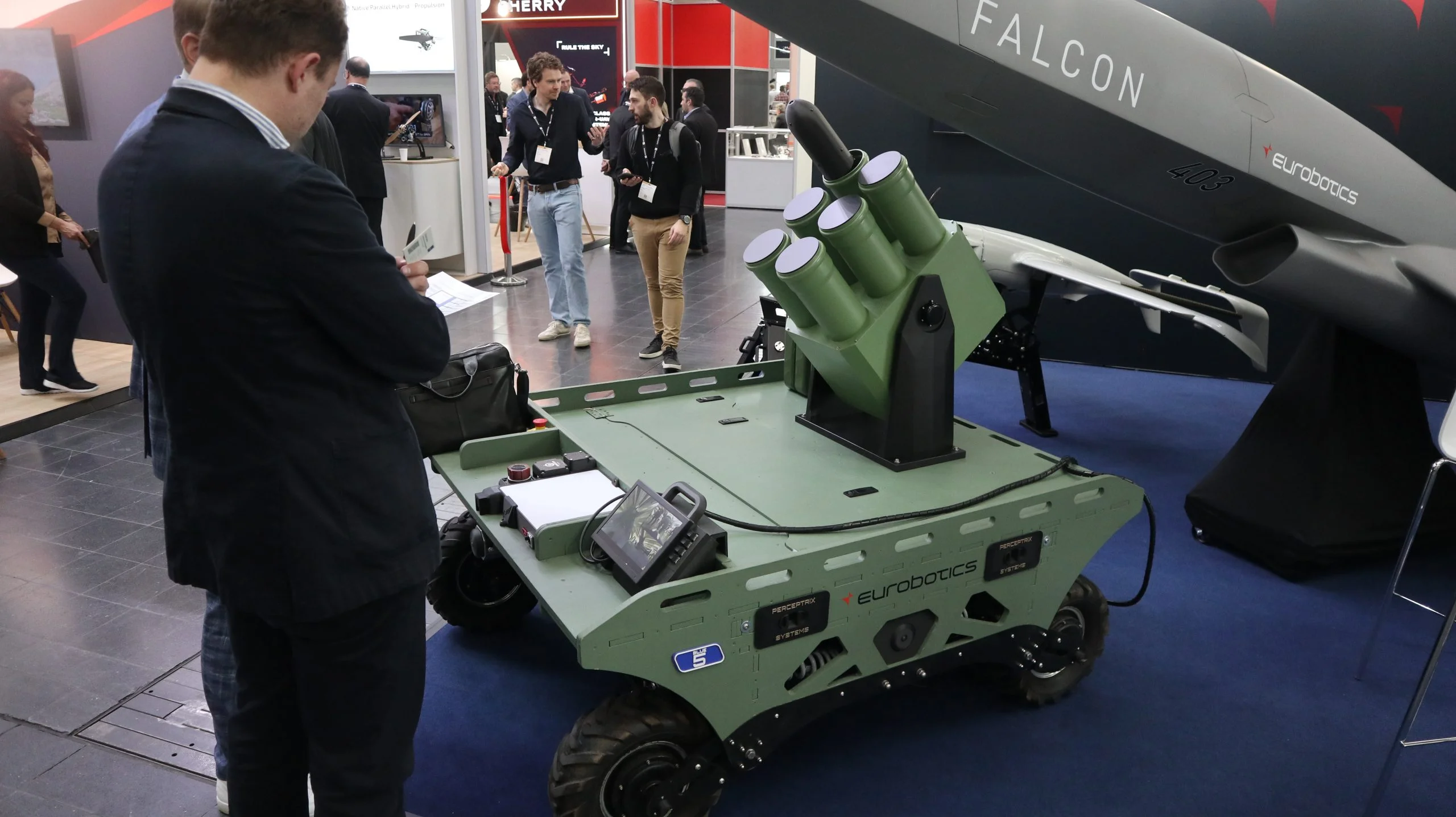 Für die Dimension Land verfügt Eurobotics über den MULE.