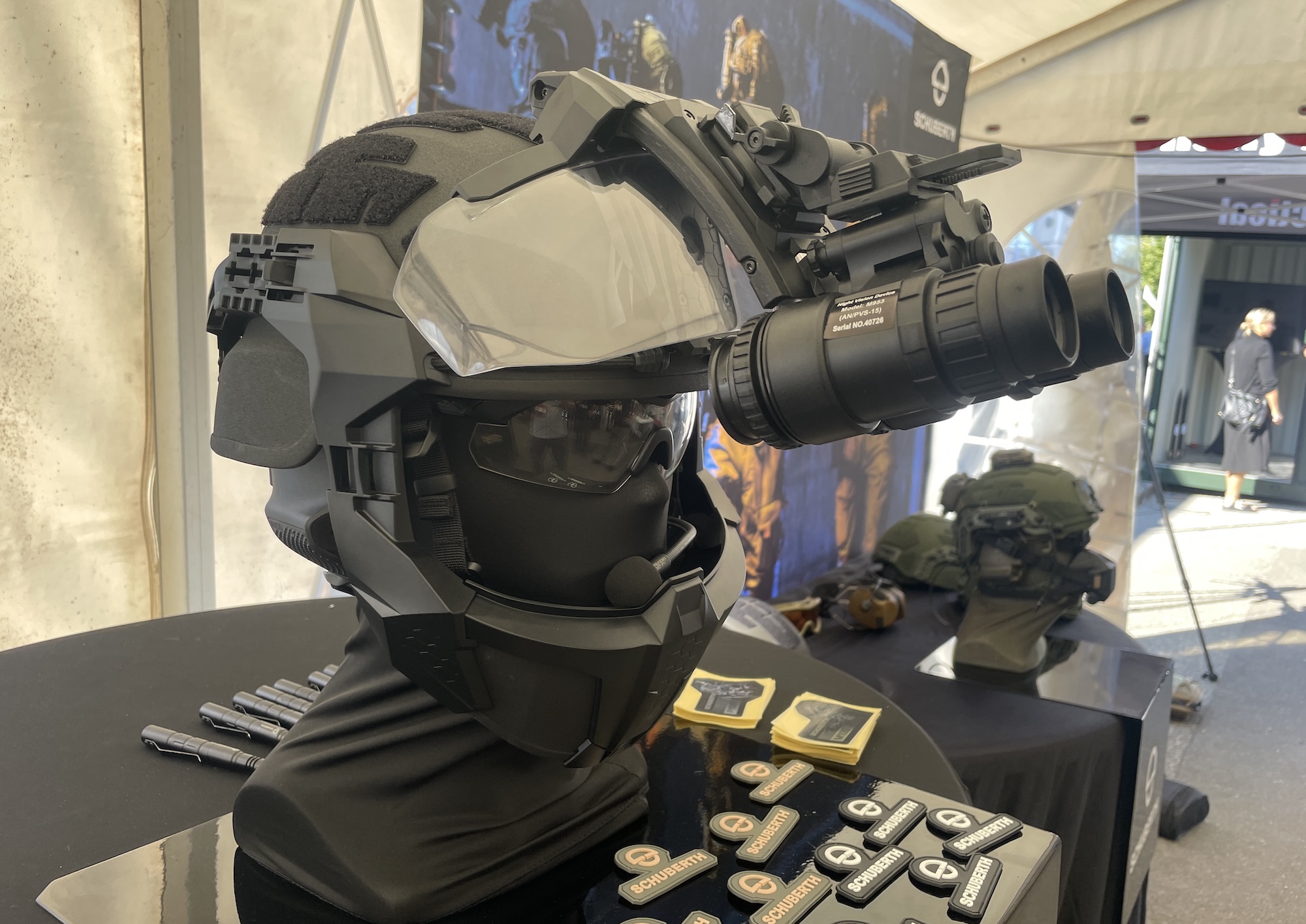 Schubert Die Aufnahme für Nachtsichtbrillen (NVG; Night Vision Goggle).