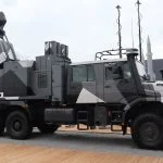IRIS-T SLS MK4 von Diehl Defence vereint alle Komponenten auf einem Lkw.