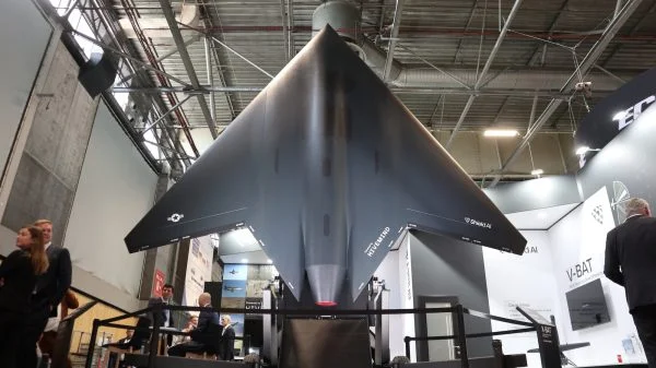 nur 45 % des Originals – der X-BAT von Shield AI auf der Eurosatory.