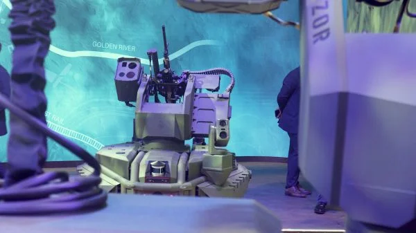Eurosatory: Die Waffenstation Loki von Valhalla Turrets war unter anderem auf einem UGV von Alpha Robotics zu sehen.