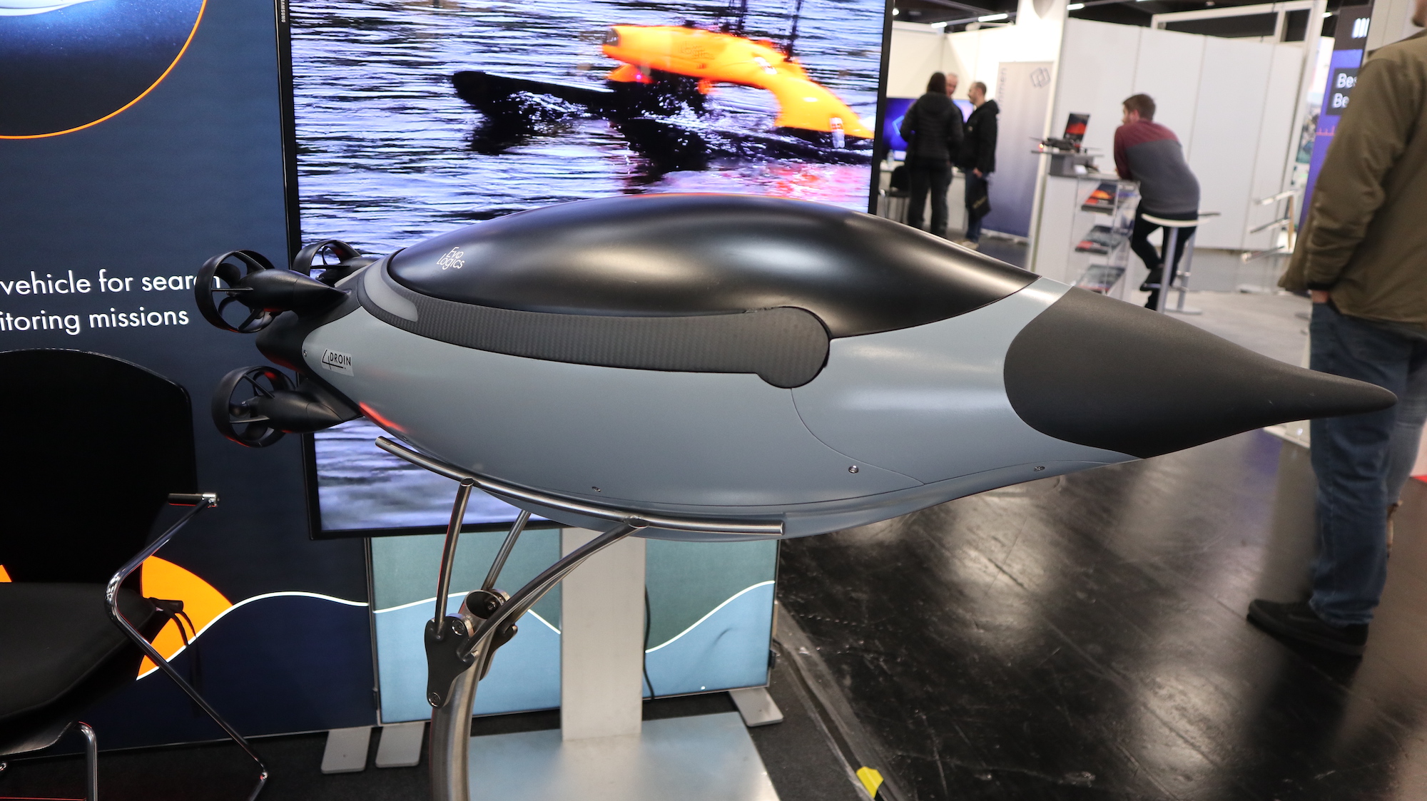 Unterwassertechnologie: Das Quadroin AUV von EvoLogics auf der Enforce Tac 2025 in Nürnberg.