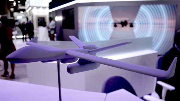 Unbemannte Aufklärung: Auf der Paris Air Show zeigte General Atomics ein Modell der MQ-9B mit zwei kleinen EriEye-Radaren von Saab.
