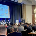 Verbesserung der Verteidigungsfähigkeit: Beim DWT-Symposium „Perspektiven der Verteidigungswirtschaft“ im Bonner Maritim-Hotel wurde intensiv besprochen, auf welchen Wegen Verbesserungen der Verteidigungsbereitschaft erzhielt werden könnten.