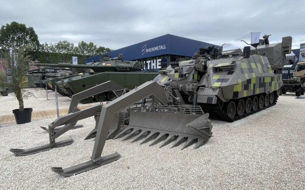 Die neueste Version des Keilers auf der Eurosatory in Paris.