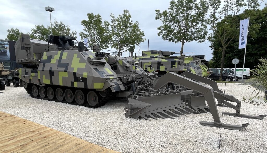 Die neueste Version des Keilers auf der Eurosatory in Paris.