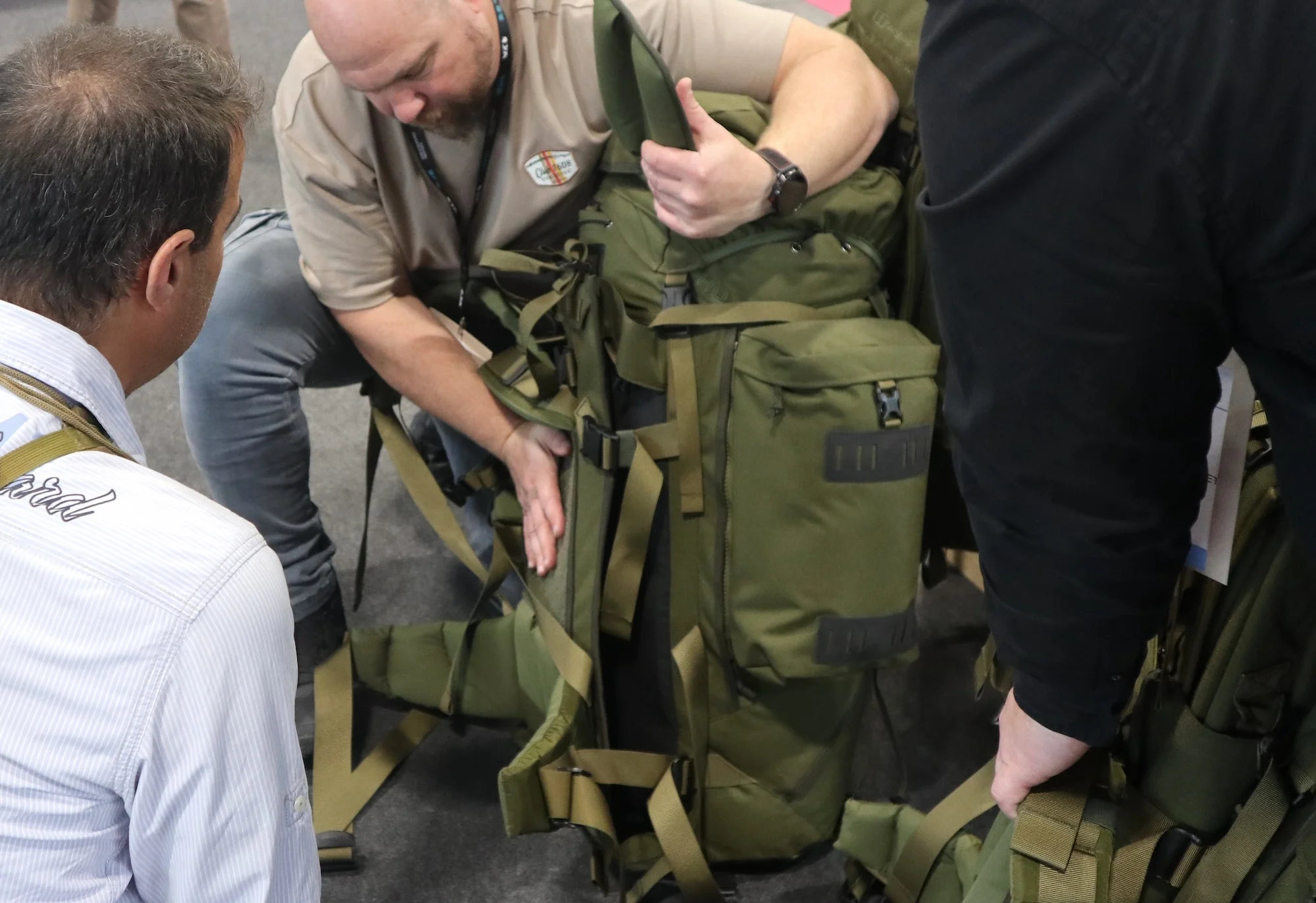 Auf der Milipol in Paris zeigte sich das Sortiment von Berghaus mit Rucksack-Neuheiten für Frauen und 81 mm-Mörser.