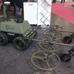 4-Kanal-Minendetektion für unbemannte Fahrzeuge auf der Milipol in Paris.