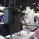 HP Wüst: Der HP 8151 RE ist ein tragbarer, reaktiver Jammer mit drei Antennen für unterschiedliche Frequenzbänder.