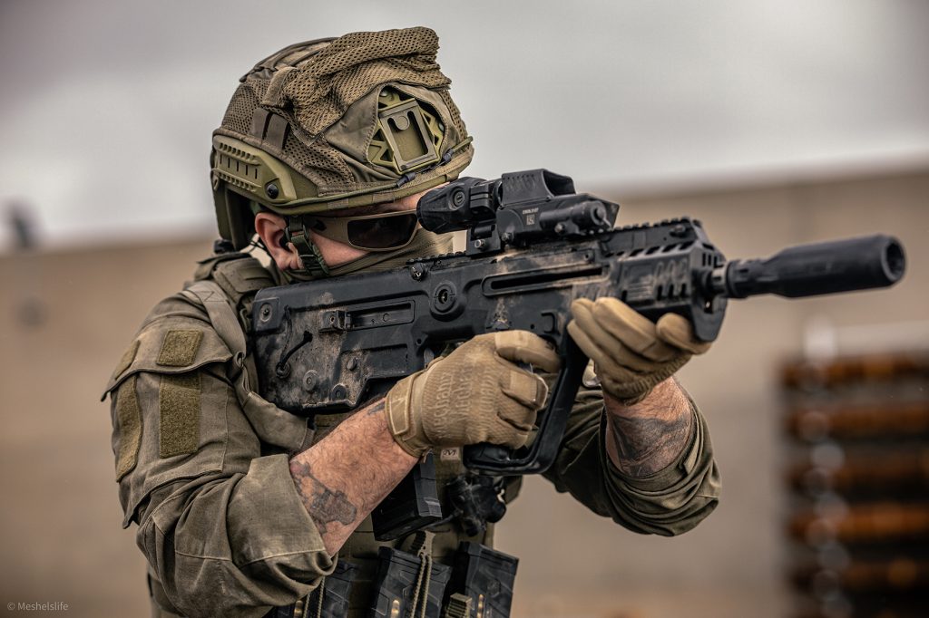 Das X95 hat sich bei Militär- und Polizeikräften weltweit im Einsatz bewährt, ist das Standardgewehr der IDF und erfüllt strenge NATO-Standards.