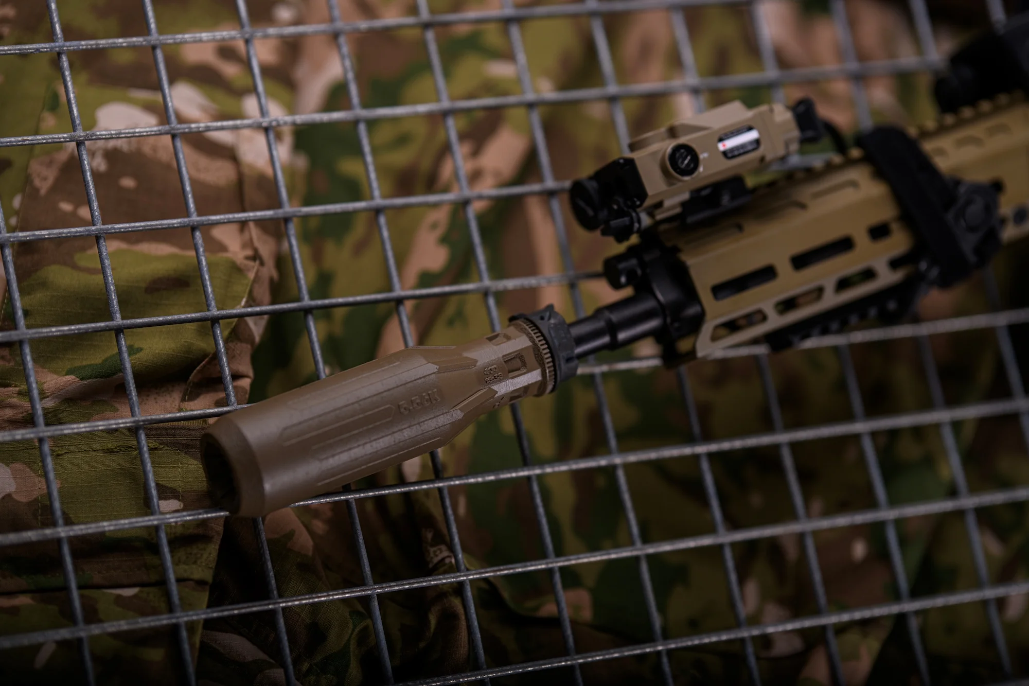 Zur Herstellung der neuen Schalldämpfer von IWI werden Materialien in Luft- und Raumfahrtqualität genutzt.