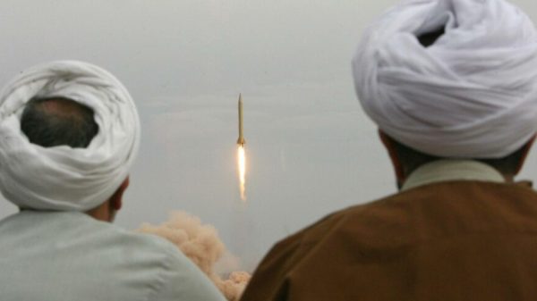 Israelische Quellen gaben an, dass sich die iranischen Bemühungen darauf konzentrierten, die EMP-Waffe mit einer der Langstreckenraketen des Landes zu kombinieren.