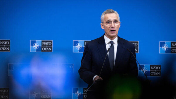 Jens Stoltenberg verkündet, dass auch Deutschland erreicht das NATO-Ziel