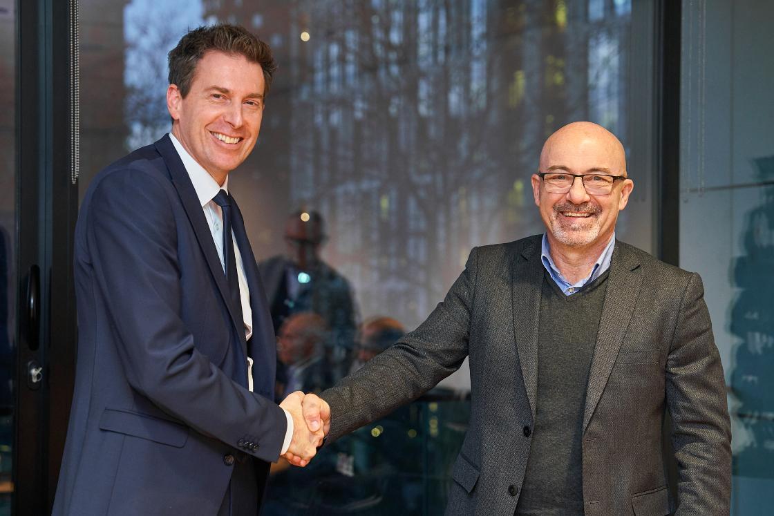 Von links: Florian Hohenwarter, CEO KNDS Deutschland und Roberto Cingolani, CEO Leonardo.