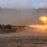 Das System Kampfpanzer, hier ein Leopard 2A7V, wird weiterhin gebraucht, wie der Freiheitskampf der Ukraine zeigt. Doch muss es auf die neue Bedrohung durch Drohnen angepasst werden.