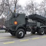 Elbit Systems unterstützt Rumänien dabei, seinen veralteten 122-mm-Mehrfachraketenwerfer (MRL) vom Typ LAROM zu modernisieren.