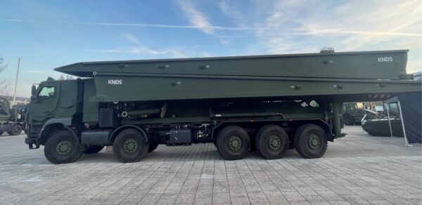 LEGUAN auf einem geschützten LKW Tatra 10x10. (Foto- AF)