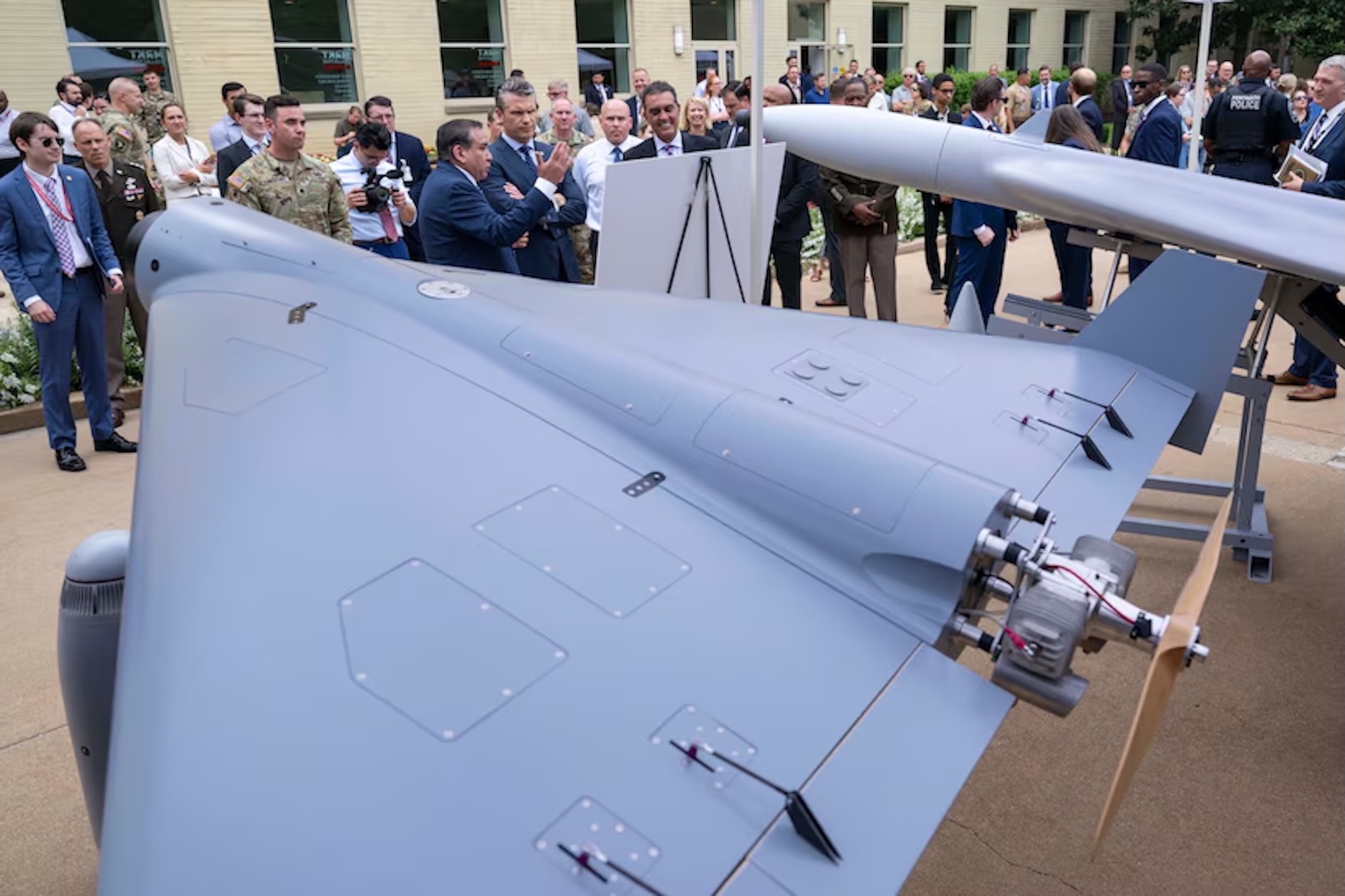 Die neue US-Drohne LUCAS ähnelt nicht nur optisch der iranischen Shahed 136, sie soll ebenfalls zur kostengünstigen Massenware werden.