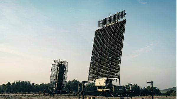 Thailand schützt seine Marinebasis mit dem Lanza 3D-Radar von Indra.