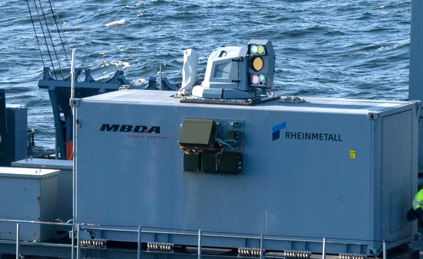 Deutscher Laser: Laserwaffenerprobung auf der Fregatte SACHSEN durch Rheinmetall und MBDA.