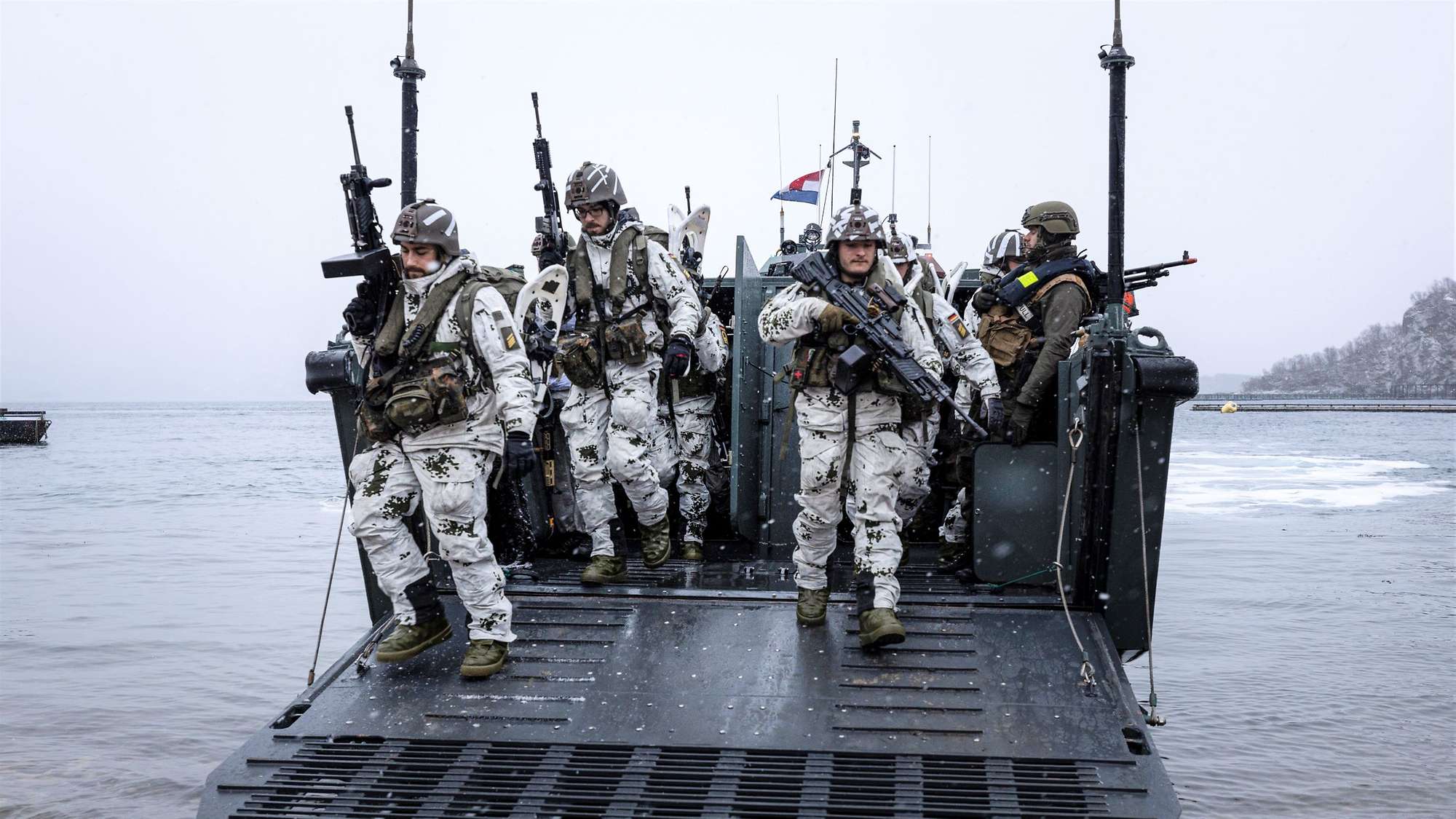 Marinesoldaten übern in der Arktis, Foto: