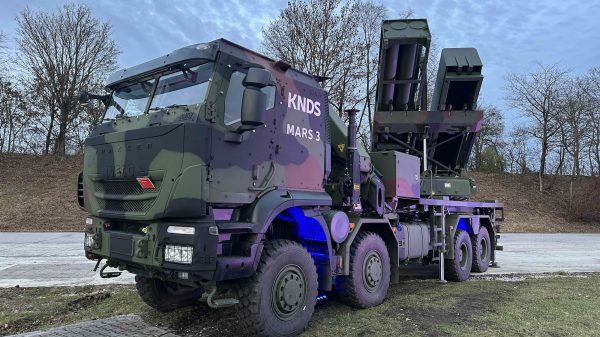 Die deutsche Raketenartillerie Mars 3/Euro-PULS mit der Naval Strike Missile von Kongsberg.