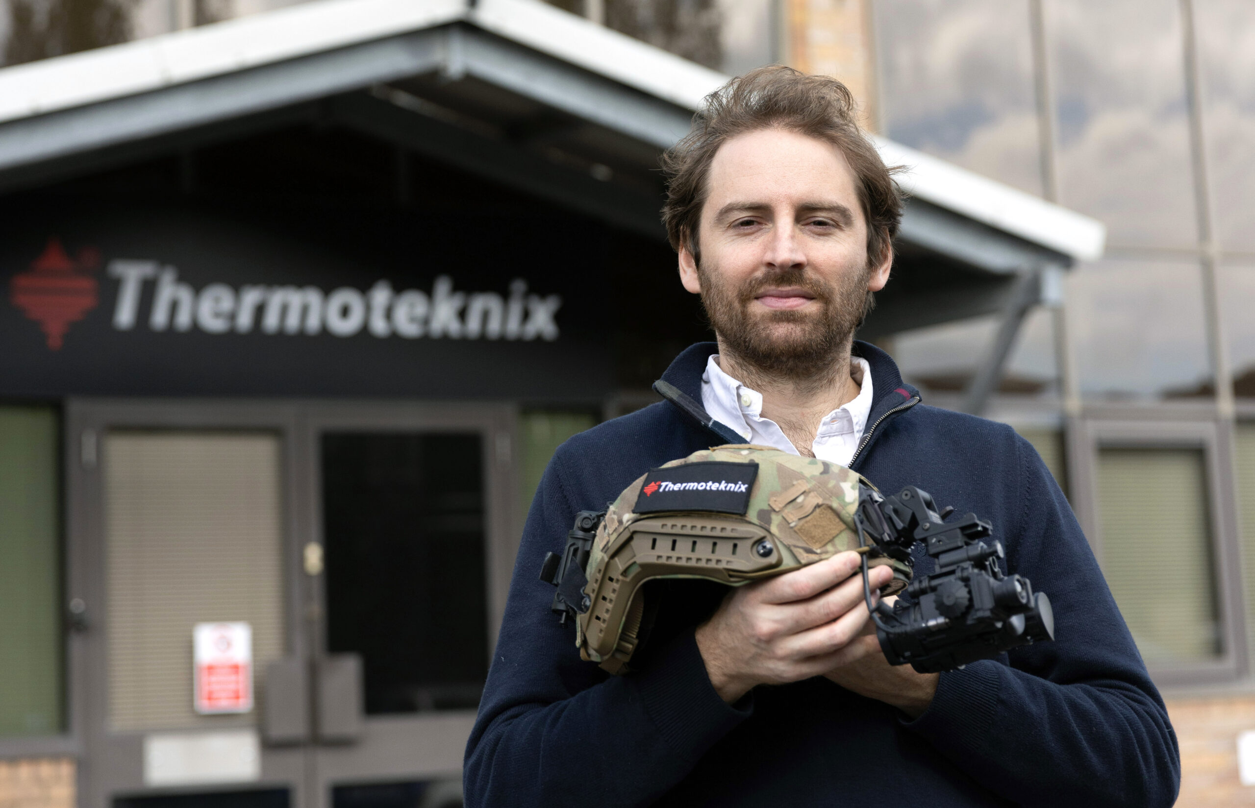 Royal Award für Thermoteknix: Betriebsleiter Max Salisbury feiert den Gewinn eines fünften Royal Award.