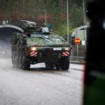 Das Jägerbataillon 91 der Panzerbrigade 21 verlegte als Teil der neuen Mittleren Kräfte der Bundeswehr mit ihren Boxern auf eigener Achse nach Finnland.