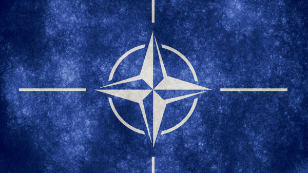 75 Jahre NATO – NATO Flagge Grafik von Nicolas Raymond
