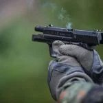 Die aktuelle Standardpistole der Bundeswehr, die P8 von Heckler & Koch (im Bild), soll durch die Pistole P13 von CZ ersetzt werden.
