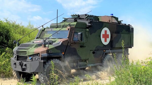 Sanitäts-EAGLE: Das mittlere geschützte Sanitätskraftfahrzeug (mgSanKfz) auf Basis des EAGLE 6x6 wurde jüngst an die Bundeswehr übergeben.