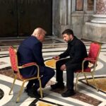 Dieses Foto ist schon jetzt "historisch" - US-Präsident Donald Trump (l.) im Vieraugengespräch mit dem Präsident der Ukraine, Wolodymyr Selenskyj, in der Petersbasilika in Rom.