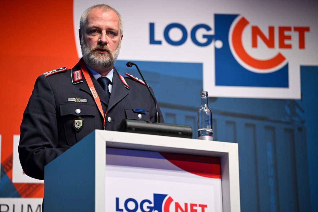 Oberst i.G. Nicolas Radke, Abteilungsleiter Planung, LogKdoBw, zu den besonderen Herausforderungen für das LogSysBw in der Landes- und Bündnisverteidigung.