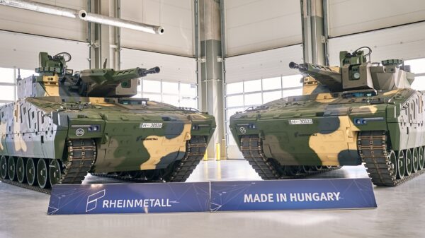 Rheinmetall Ungarn: Zwei Schützenpanzer Lynx KF41 von Rheinmetall – Made in Hungary.