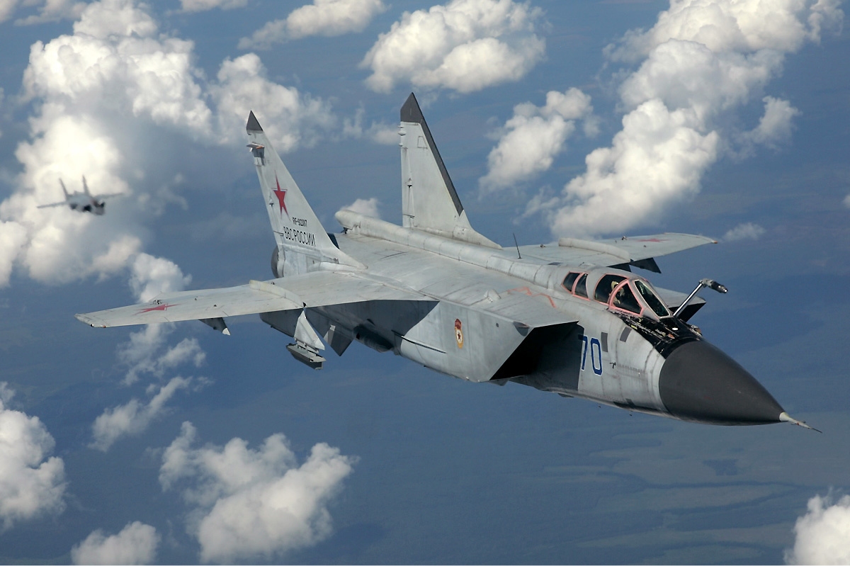 Die Türken hätten die 3 russischen Jets abgeschossen – Russische MiG 31 im russischen Luftraum.